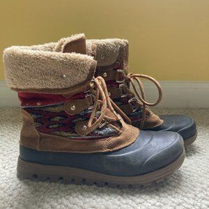 Baretraps Fun Pattern Winter Boots